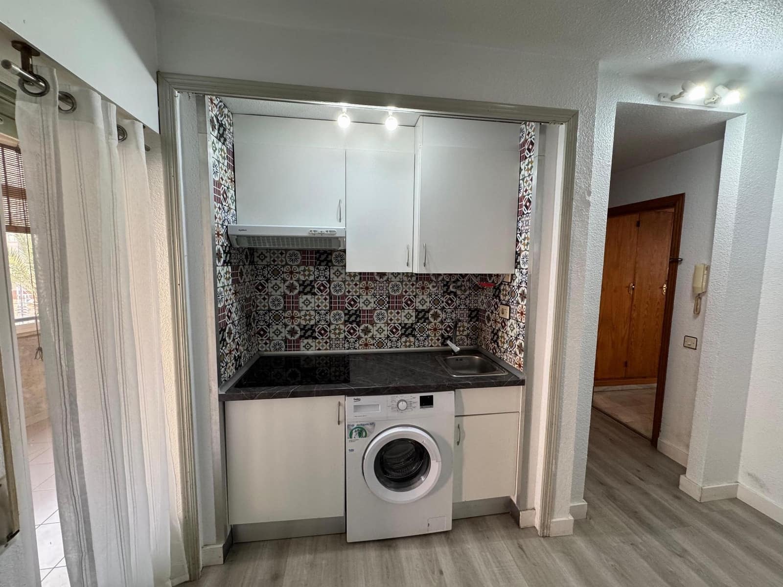 Studio zu verkaufen in Torrevieja mit Pool - 99.500 € (Ref: 9905227)