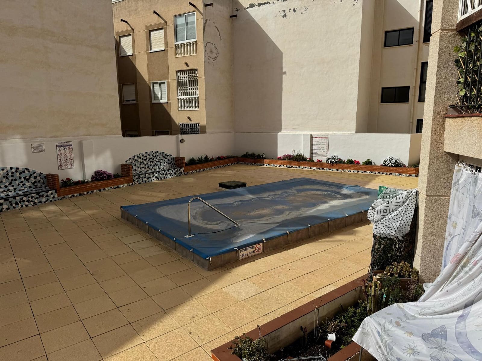 Studio zu verkaufen in Torrevieja mit Pool - 99.500 € (Ref: 9905227)