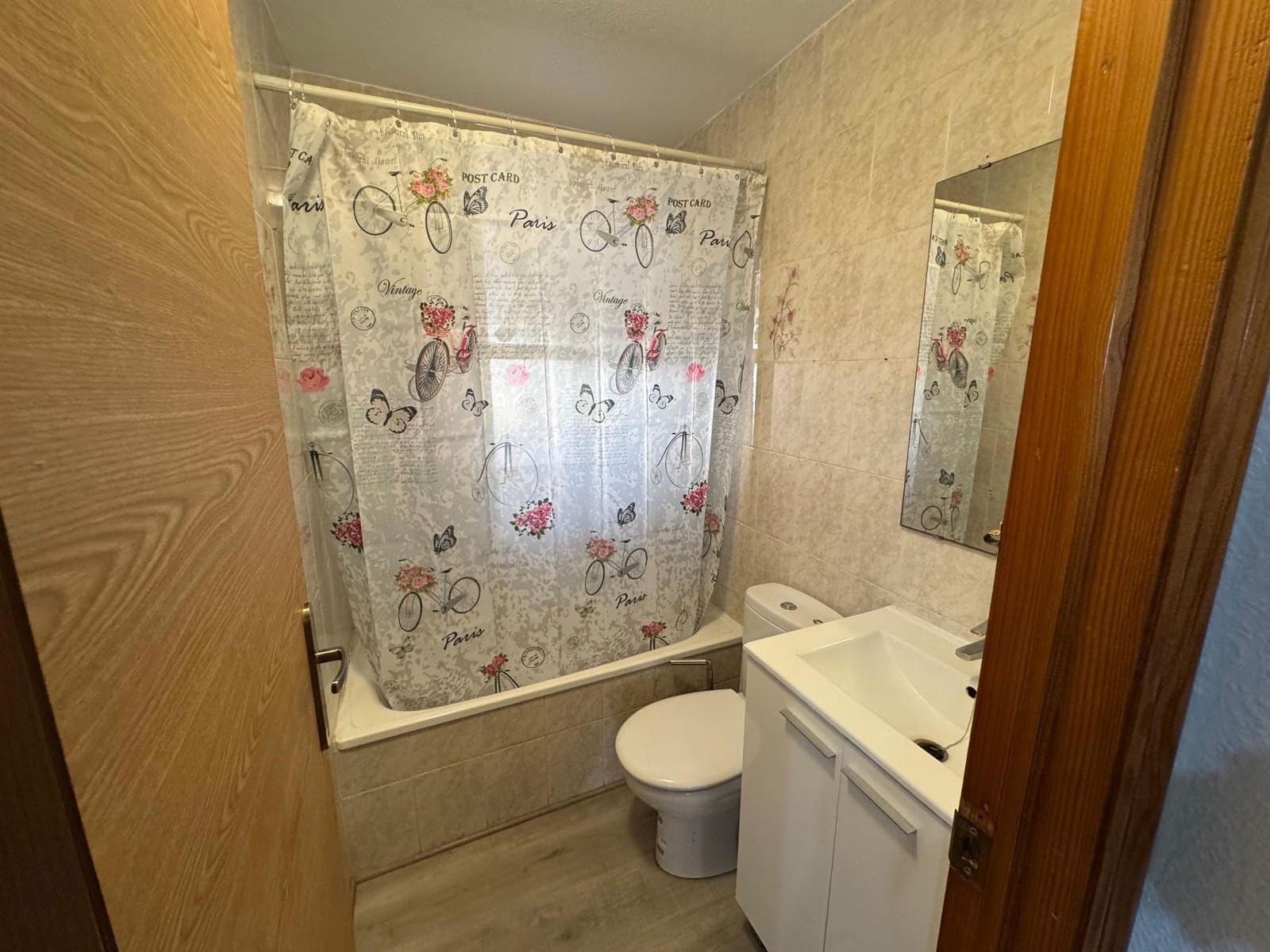 Studio zu verkaufen in Torrevieja mit Pool - 99.500 € (Ref: 9905227)