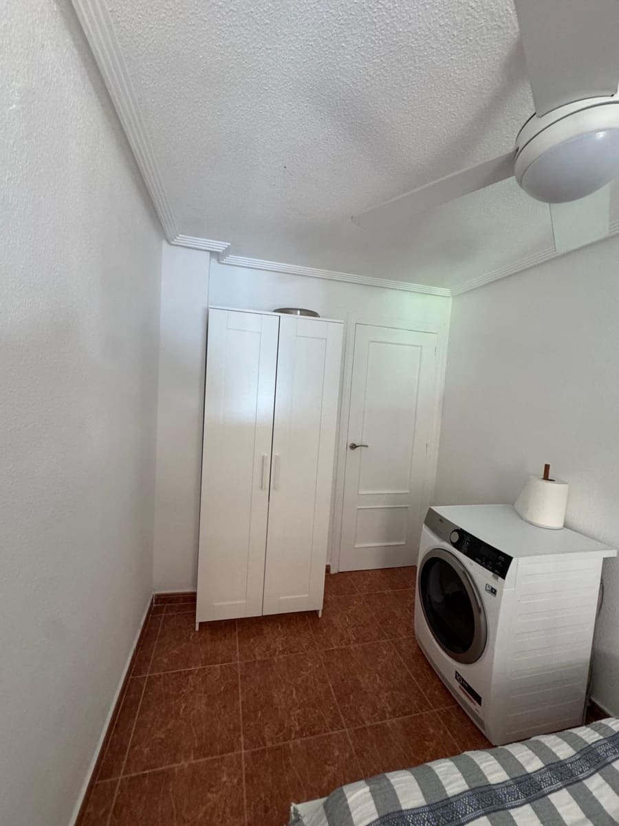 3 soverom Leilighet til salgs i Torrevieja - € 199 000 (Ref: 9908272)