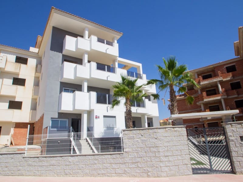 2 bedroom Apartment for sale in Orihuela with pool - € 255,000 (Ref: 9909098)