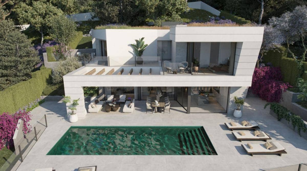 4 bedroom Villa for sale in Alhaurin de la Torre with pool garage - € 3,100,000 (Ref: 9909116)