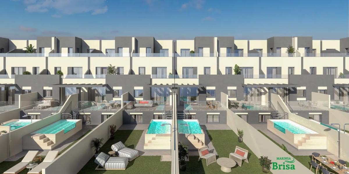 4 quarto Casa em Banda para venda em Torrox com piscina - 455 000 € (Ref: 9909125)