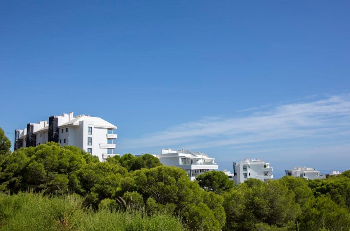 2 bedroom Apartment for sale in Benalmadena with pool - € 705,000 (Ref: 9909198)