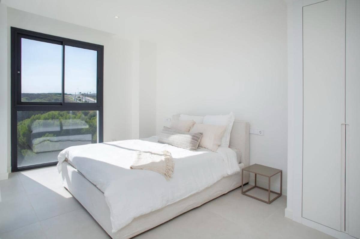 2 bedroom Apartment for sale in Benalmadena with pool - € 705,000 (Ref: 9909198)