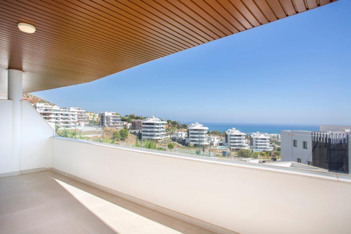 2 soveværelse Lejlighed til salg i Benalmadena med swimmingpool - € 705.000 (Ref: 9909198)