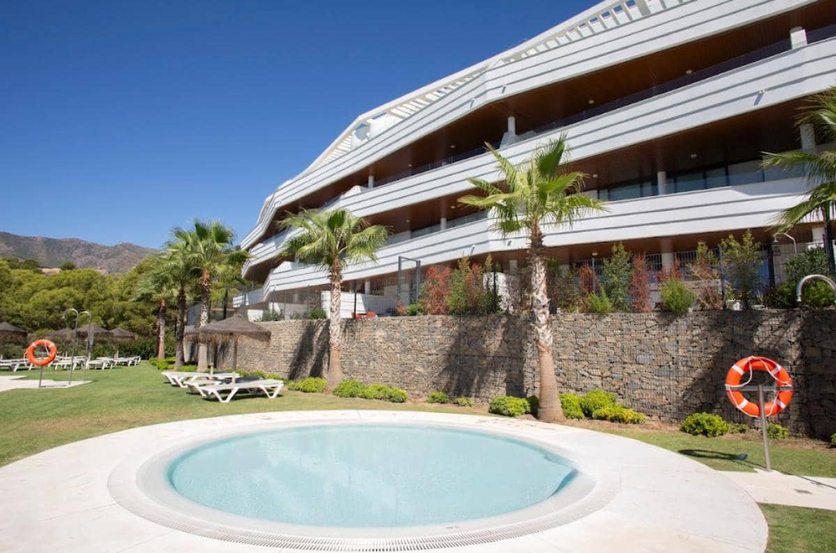 2 soveværelse Lejlighed til salg i Benalmadena med swimmingpool - € 705.000 (Ref: 9909198)