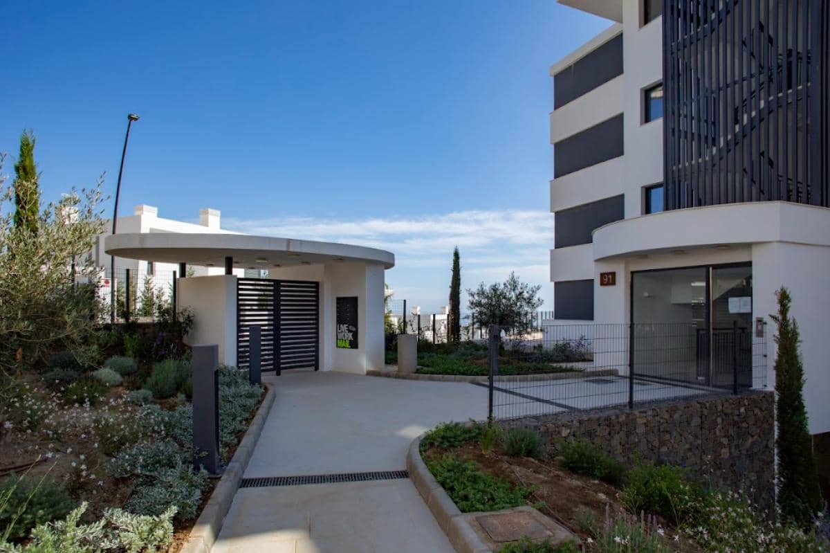2 soveværelse Lejlighed til salg i Benalmadena med swimmingpool - € 705.000 (Ref: 9909198)