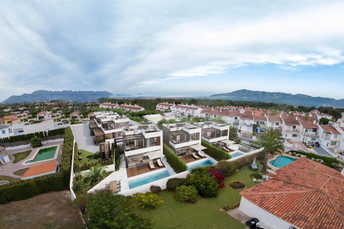 Chalet de 3 habitaciones en La Nucia en venta con piscina - 530.000 € (Ref: 9909251)