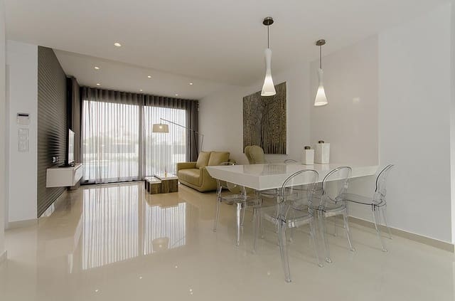 4 soveværelse Villa til salg i Campoamor, Orihuela med swimmingpool - € 995.000 (Ref: 9909268)