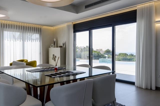 3 Zimmer Villa zu verkaufen in Campoamor, Orihuela mit Pool - 1.195.000 € (Ref: 9909276)
