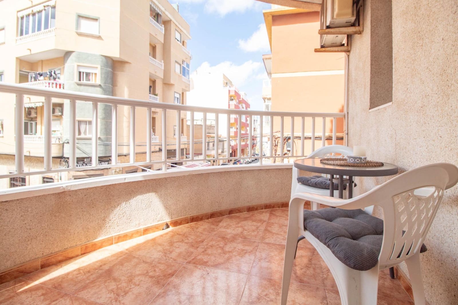 3 slaapkamer Appartement te koop in Torrevieja - € 144.900 (Ref: 9909283)