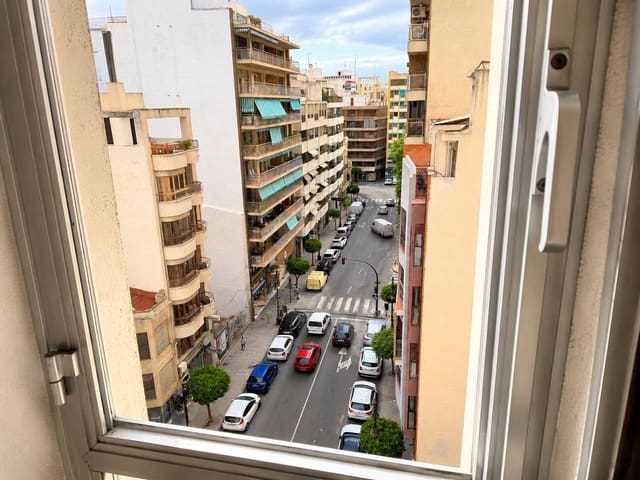 4 Zimmer Apartment zu verkaufen in Orihuela ciudad, Orihuela - 229.000 € (Ref: 9909287)