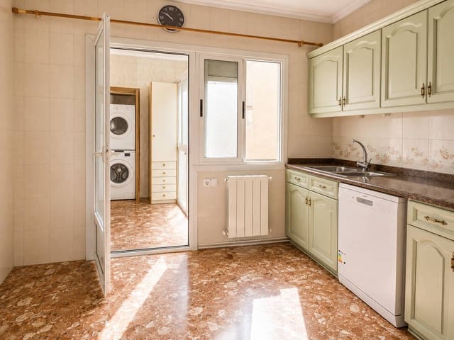 4 Zimmer Apartment zu verkaufen in Orihuela ciudad, Orihuela - 229.000 € (Ref: 9909287)