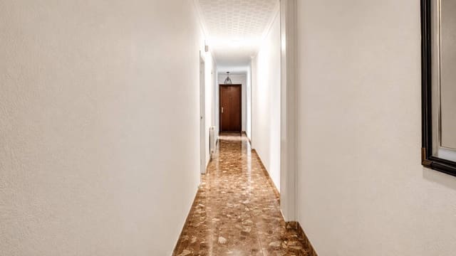 4 Zimmer Apartment zu verkaufen in Orihuela ciudad, Orihuela - 229.000 € (Ref: 9909287)