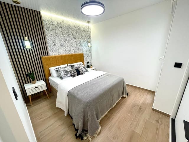 1 soveværelse Lejlighed til salg i Playa del Acequión, Torrevieja - € 154.000 (Ref: 9909296)