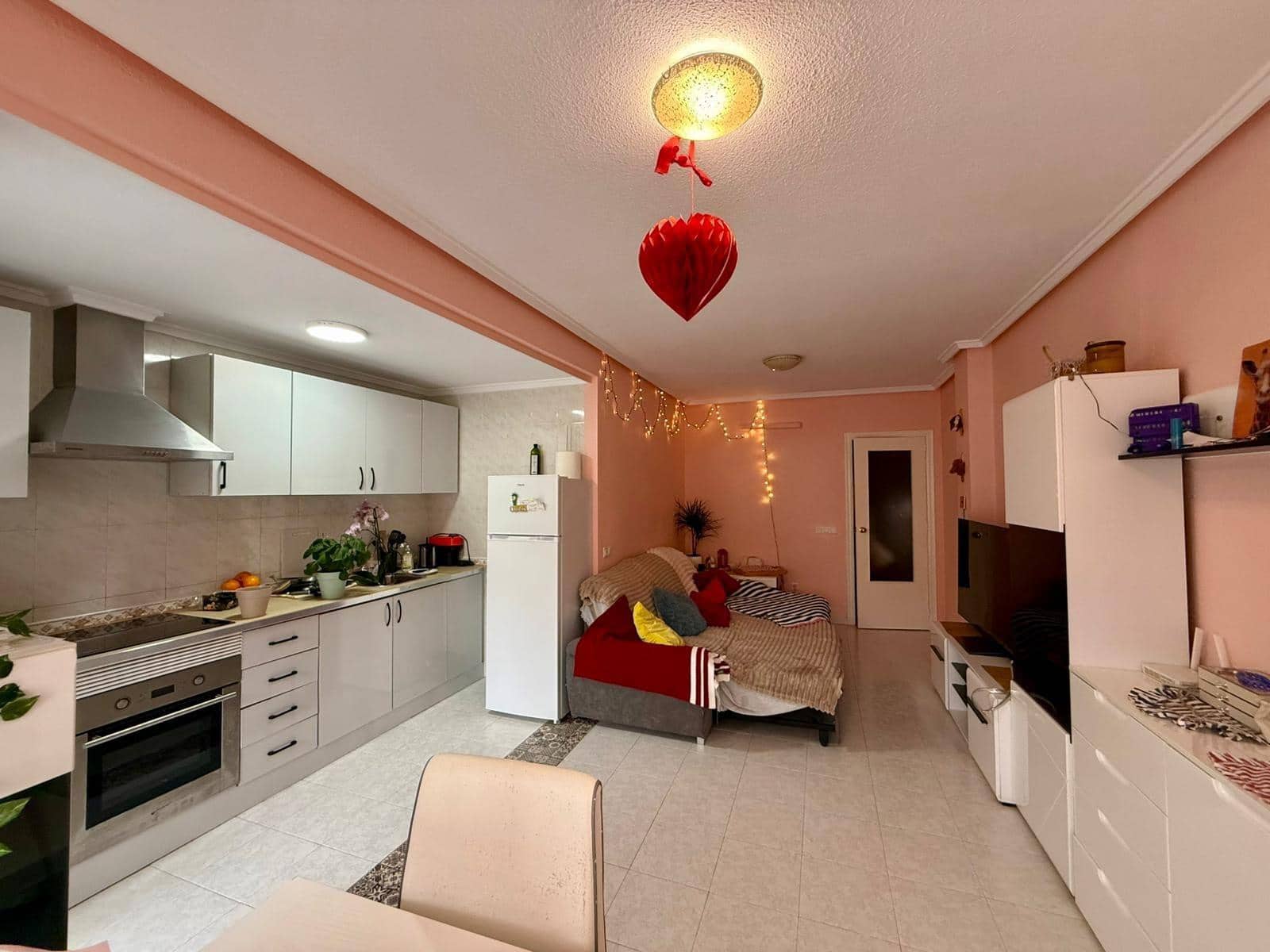 1 soveværelse Lejlighed til salg i Torrevieja med swimmingpool - € 108.900 (Ref: 9909304)