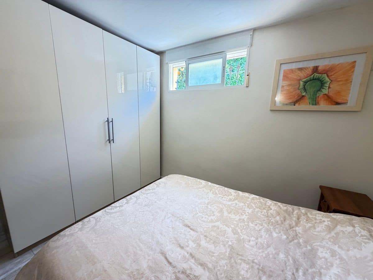 4 chambre Villa/Maison à vendre à Villamartin avec piscine - 399 995 € (Ref: 9909318)