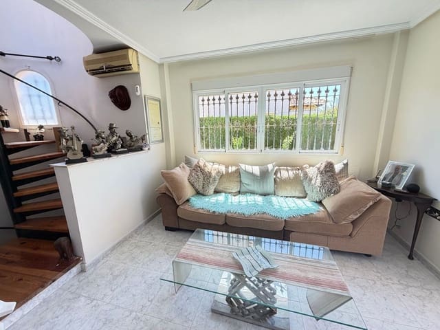 4 chambre Villa/Maison à vendre à Villamartin, Orihuela avec piscine - 399 995 € (Ref: 9909318)
