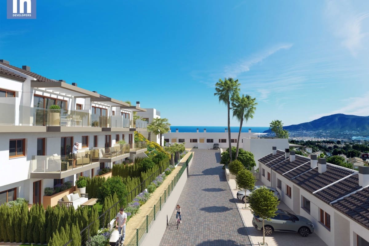Casa de 4 habitaciones en La Nucia en venta con piscina garaje - 465.000 € (Ref: 9909555)