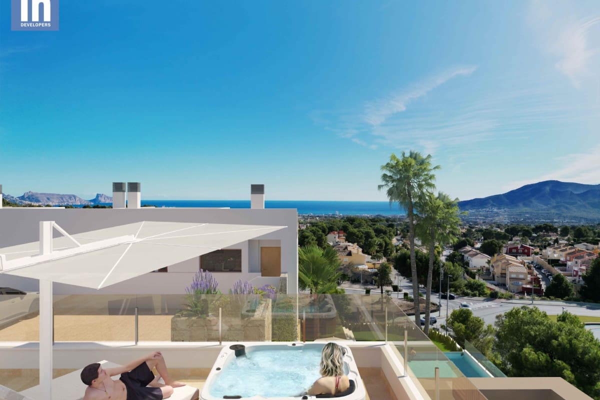 Casa de 4 habitaciones en La Nucia en venta con piscina garaje - 465.000 € (Ref: 9909555)
