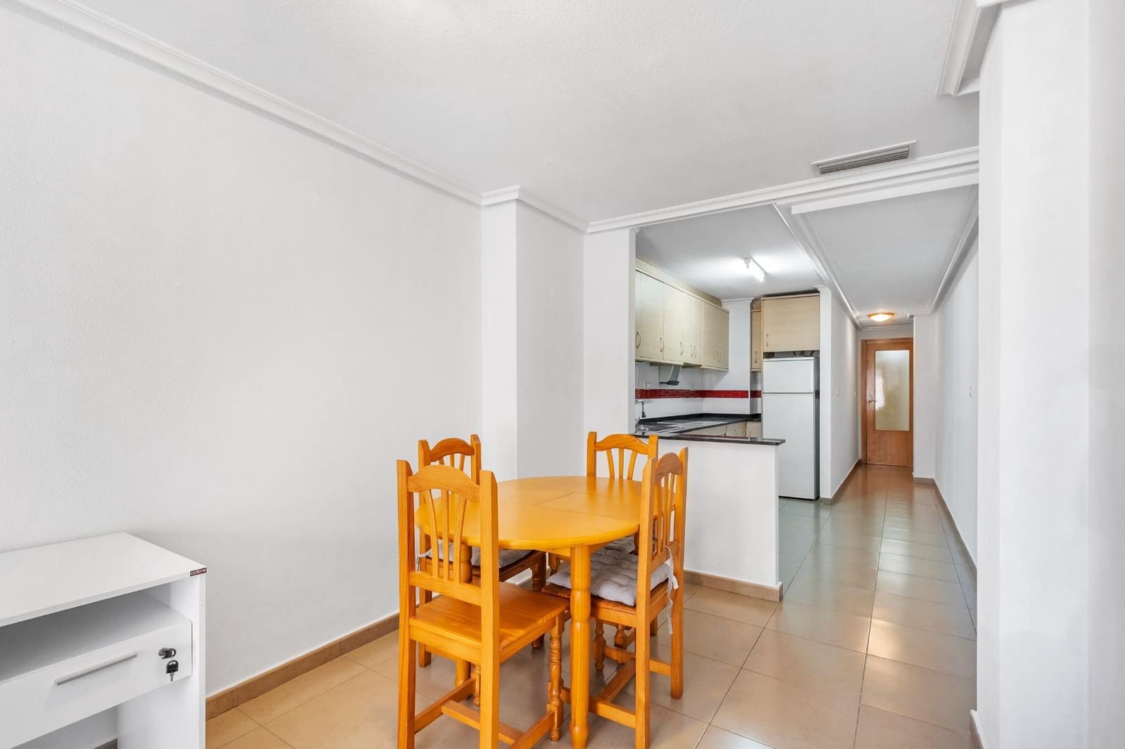 2 bedroom Apartment for sale in Torrevieja - € 139,900 (Ref: 9911293)