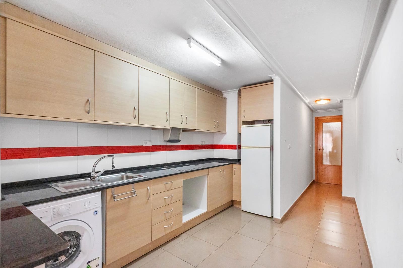 2 bedroom Apartment for sale in Torrevieja - € 139,900 (Ref: 9911293)