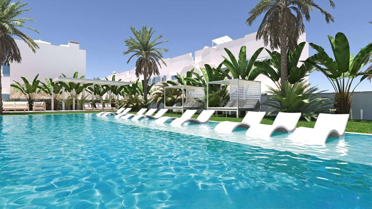 Apartamento de 3 habitaciones en Pilar de la Horadada en venta con piscina garaje - 345.000 € (Ref: 9911316)