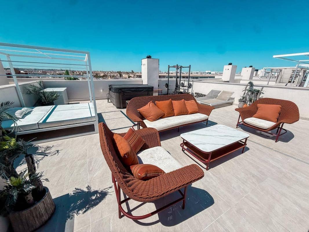 2 slaapkamer Appartement te koop in Orihuela met zwembad - € 575.000 (Ref: 9911328)