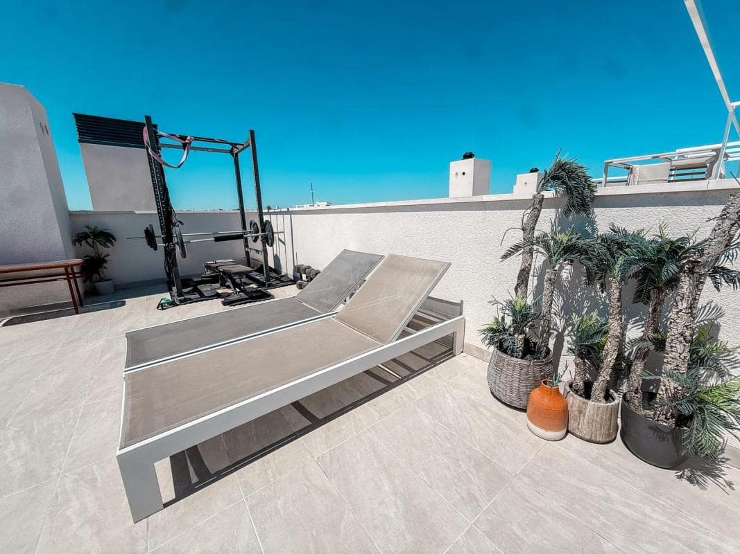 2 slaapkamer Appartement te koop in Orihuela met zwembad - € 575.000 (Ref: 9911328)