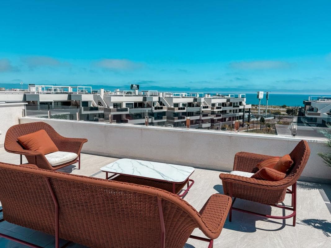 2 slaapkamer Appartement te koop in Orihuela met zwembad - € 575.000 (Ref: 9911328)