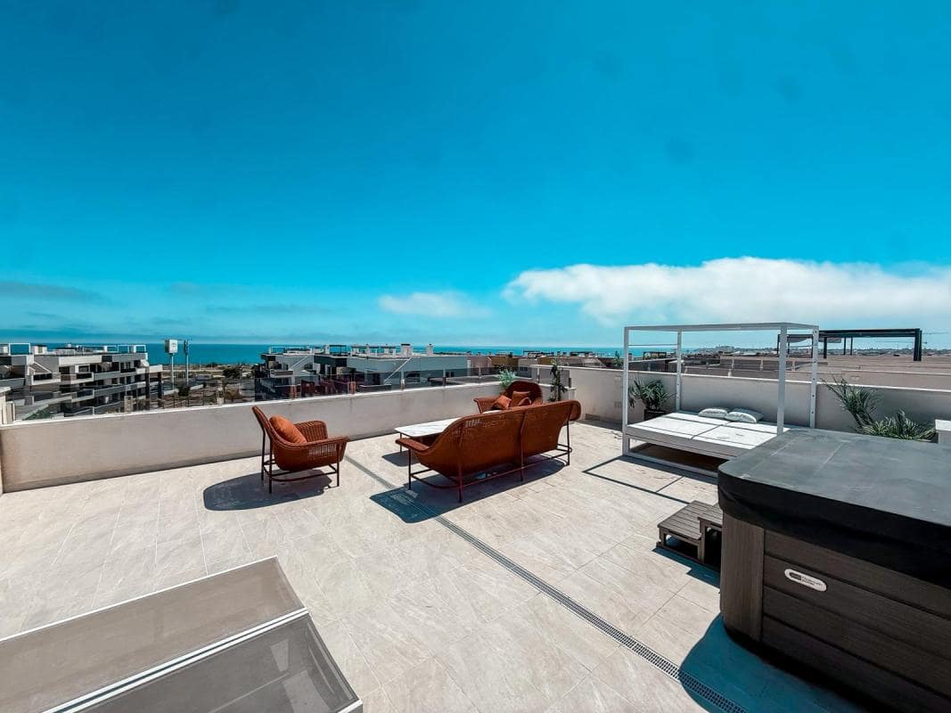 2 slaapkamer Appartement te koop in Orihuela met zwembad - € 575.000 (Ref: 9911328)