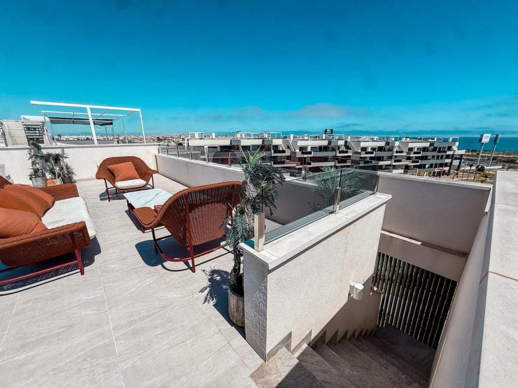2 slaapkamer Appartement te koop in Orihuela met zwembad - € 575.000 (Ref: 9911328)