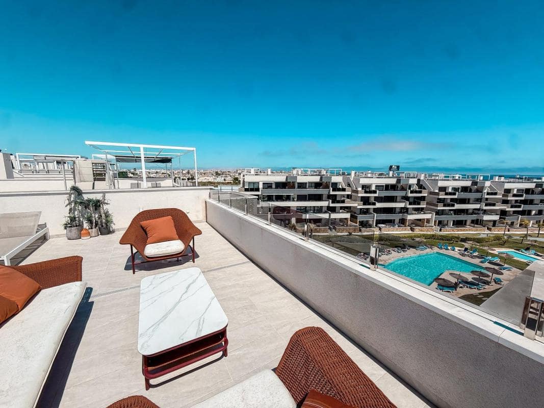 2 slaapkamer Appartement te koop in Orihuela met zwembad - € 575.000 (Ref: 9911328)