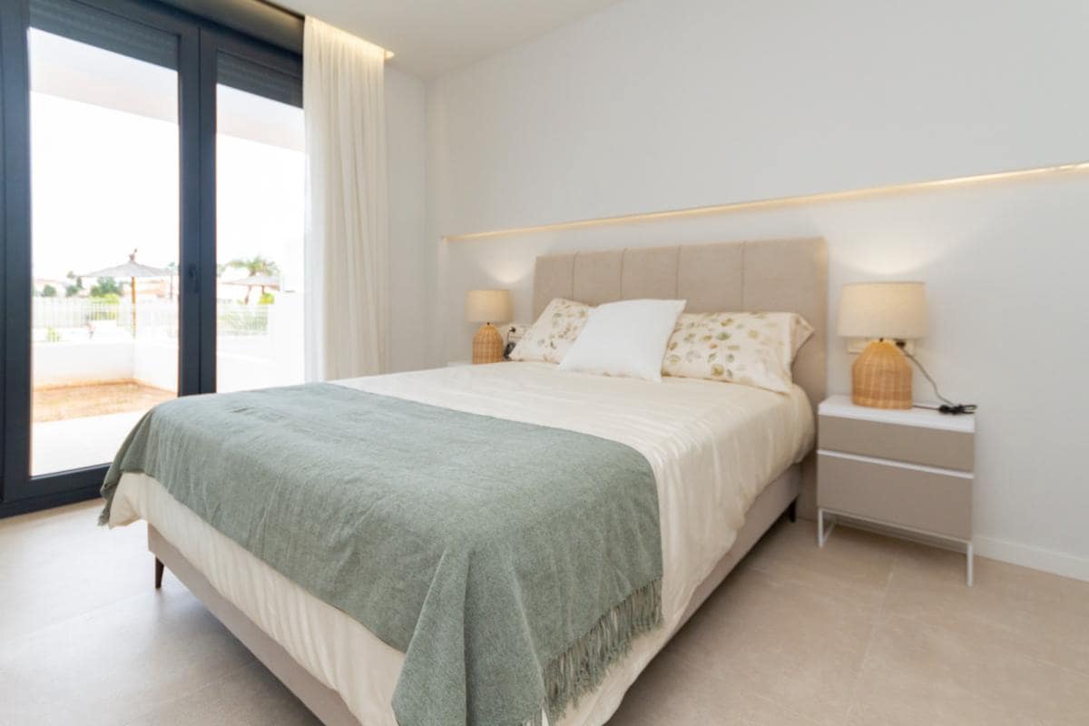 3 soveværelse Lejlighed til salg i Denia med swimmingpool - € 449.000 (Ref: 9912039)