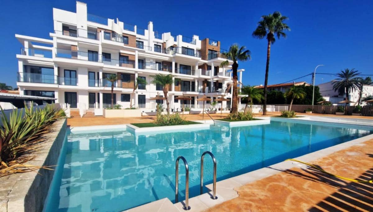 3 soveværelse Lejlighed til salg i Denia med swimmingpool - € 449.000 (Ref: 9912039)