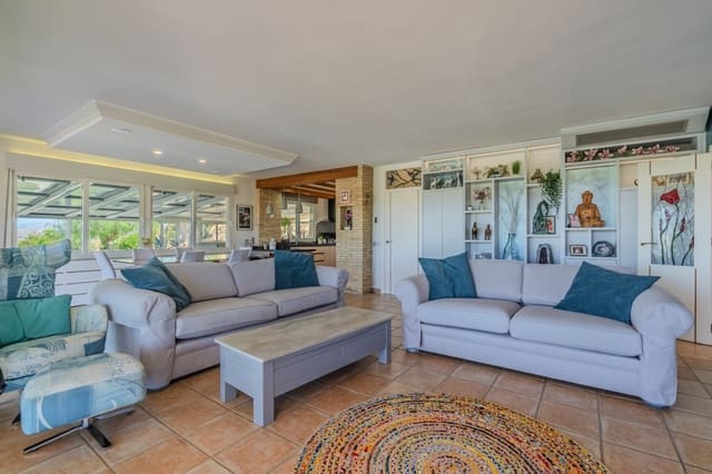 3 quarto Quinta/Casa Rural para venda em San Miguel de Salinas com piscina garagem - 999 900 € (Ref: 9912426)