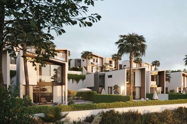 Chalet de 4 habitaciones en La Cala de Mijas, Mijas en venta con piscina - 1.324.000 € (Ref: 9913552)