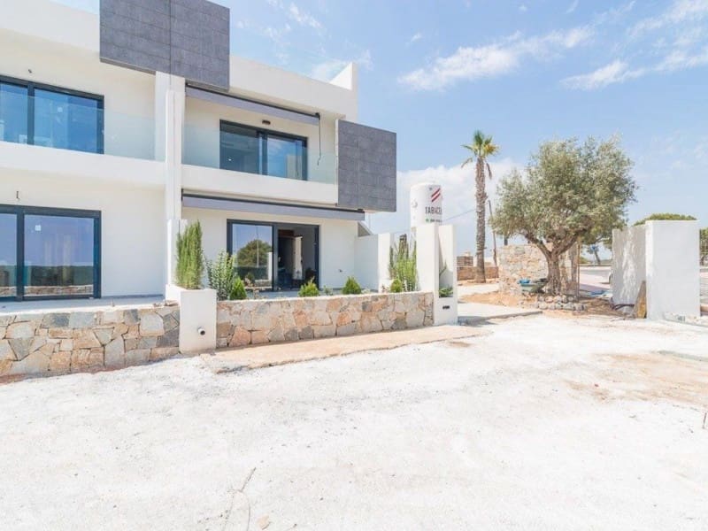 3 chambre Bungalow à vendre à Torrevieja avec piscine - 330 000 € (Ref: 9913610)