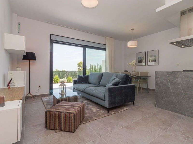 3 chambre Bungalow à vendre à Torrevieja avec piscine - 330 000 € (Ref: 9913610)