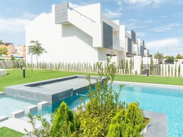 3 soverom Bungalow til salgs i Los Balcones - Los Altos, Torrevieja med svømmebasseng - € 330 000 (Ref: 9913610)