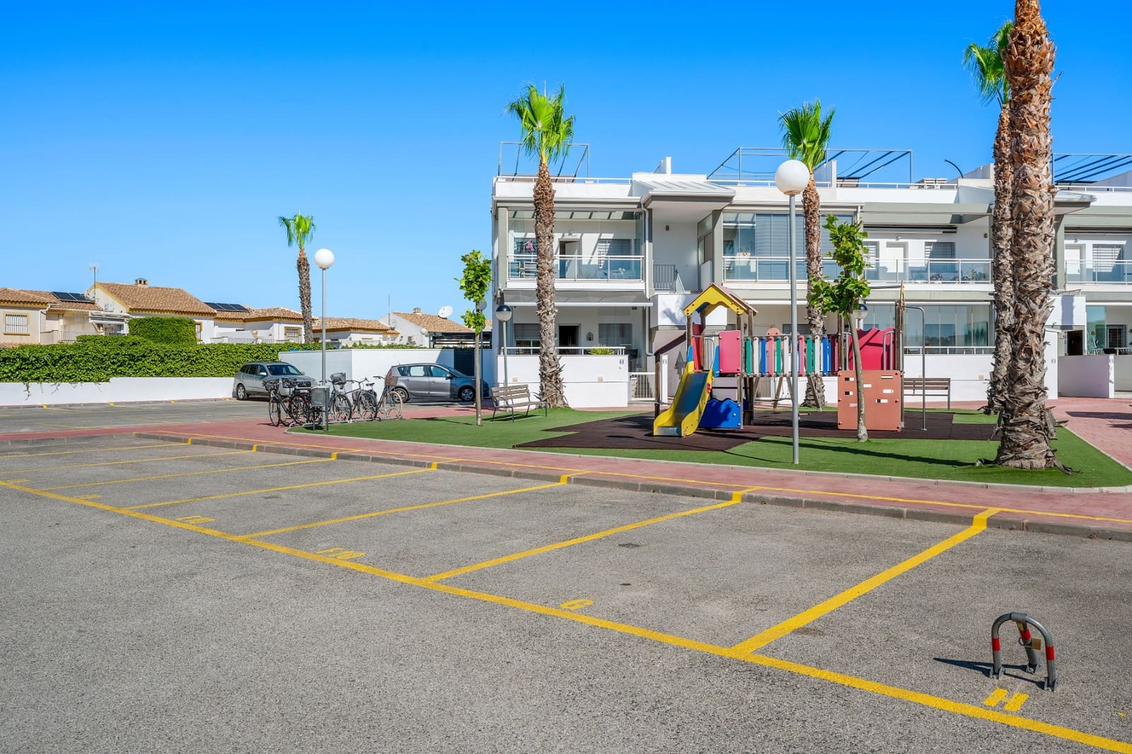 3 slaapkamer Huis te koop in Orihuela Costa met zwembad - € 329.000 (Ref: 9913812)