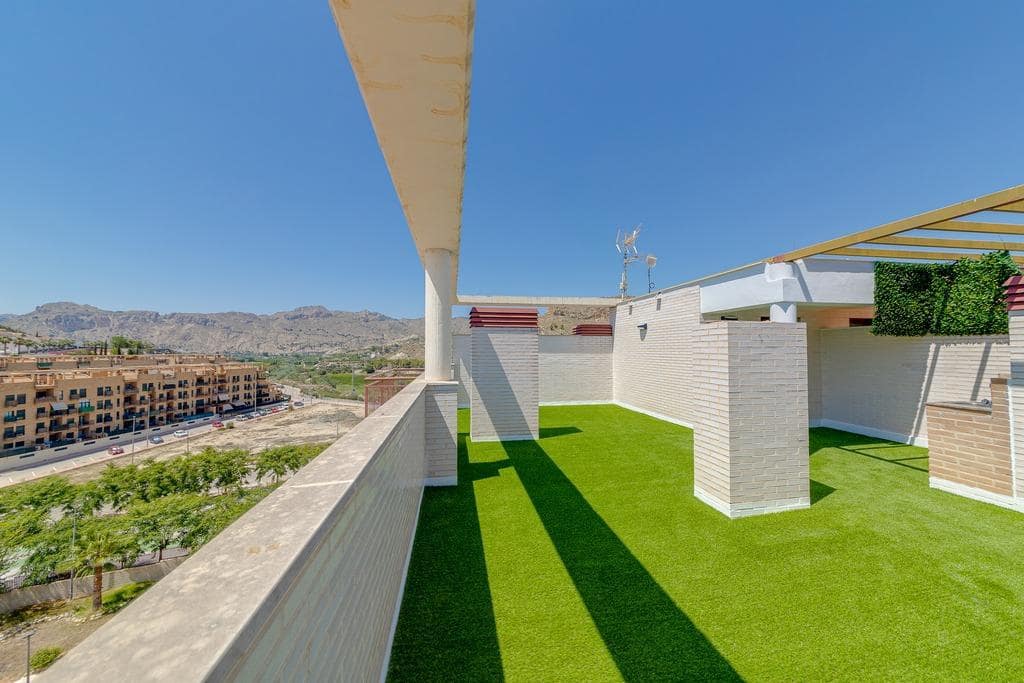 Ático de 2 habitaciones en Villanueva del Río Segura en venta con piscina - 159.900 € (Ref: 9913818)