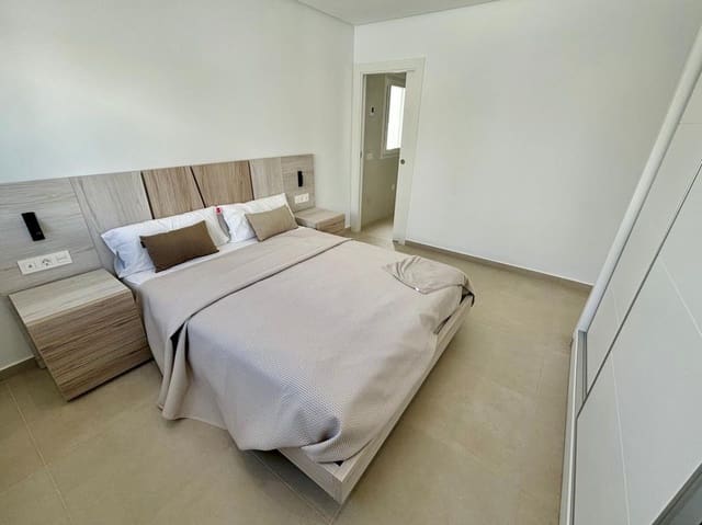 3 soveværelse Villa til salg i Benijófar med swimmingpool - € 589.000 (Ref: 9913870)