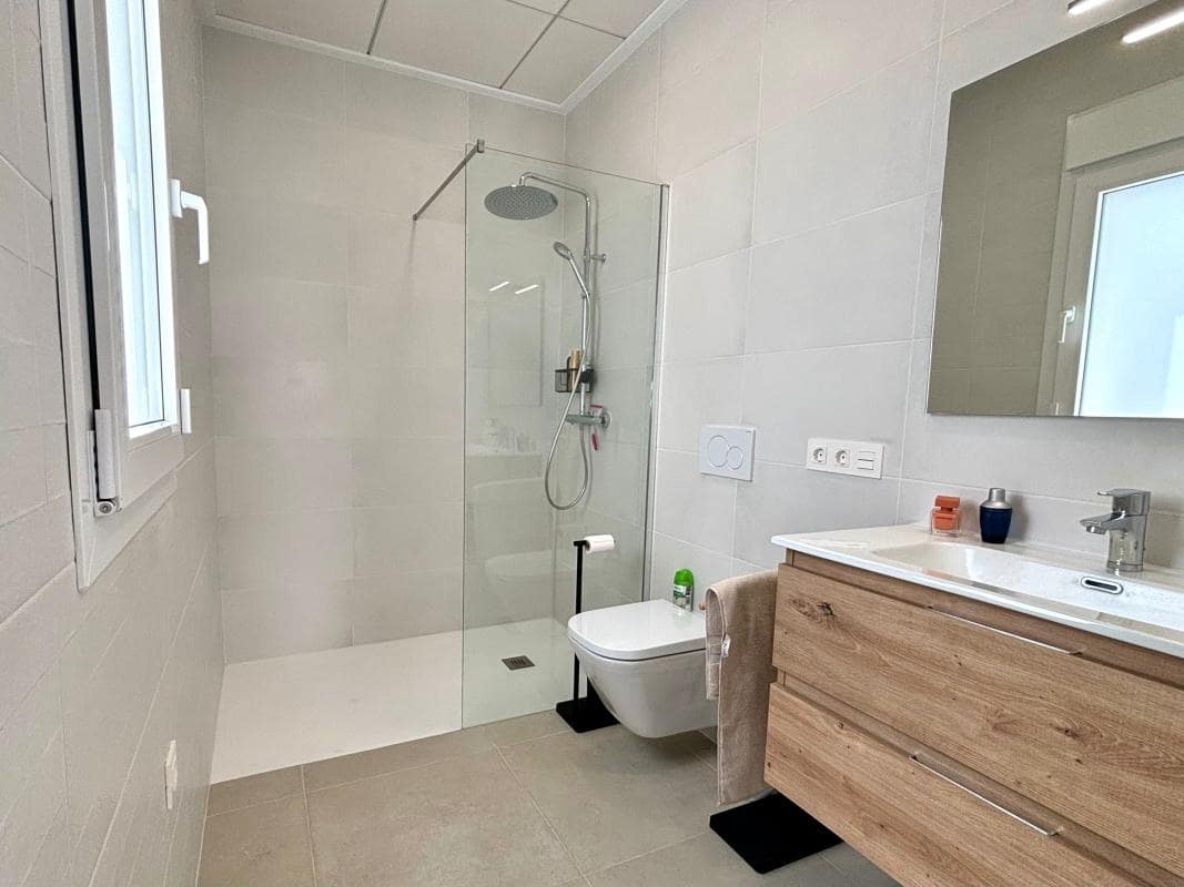 3 slaapkamer Villa te koop in Benijofar met zwembad - € 589.000 (Ref: 9913870)
