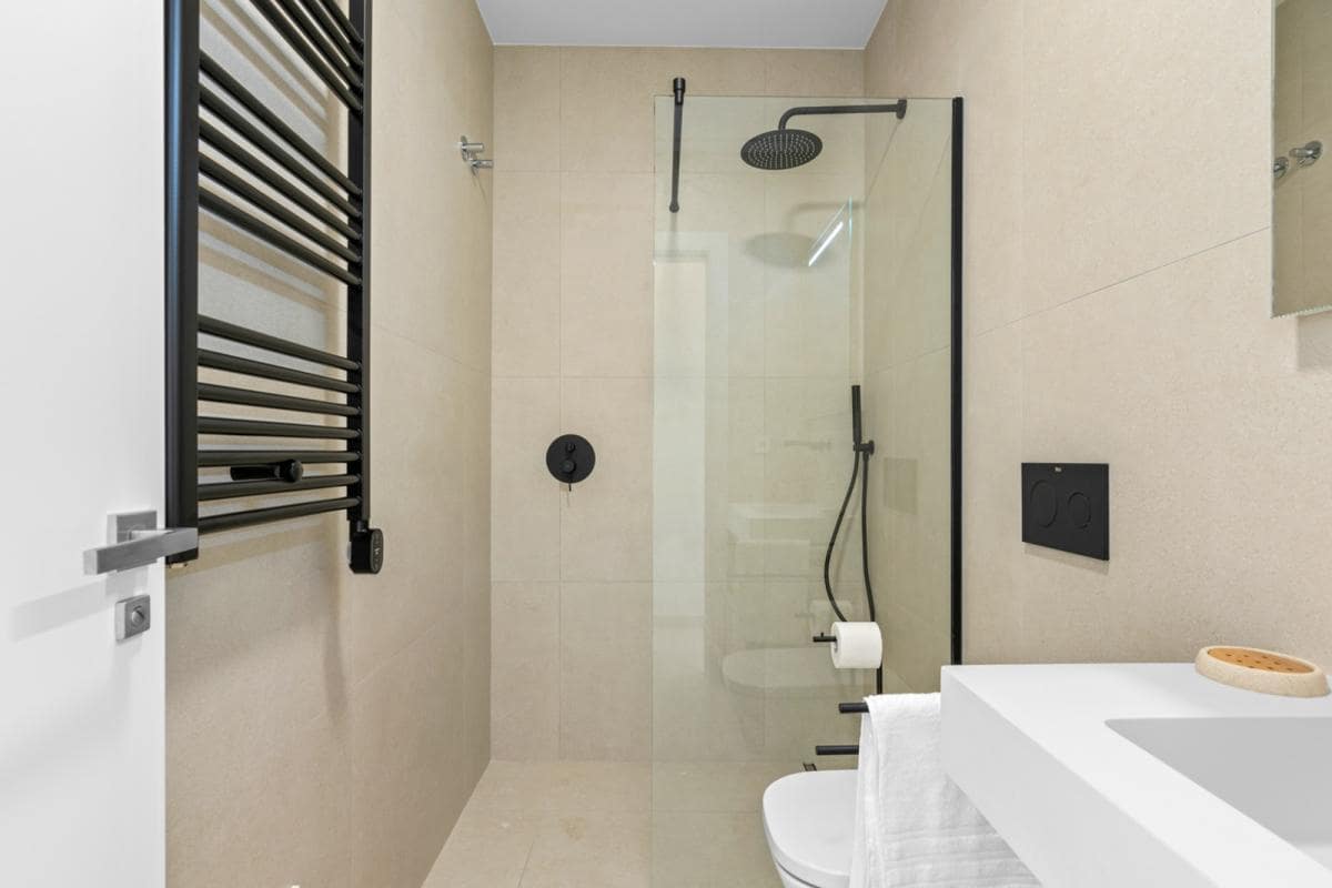 3 sovrum Villa till salu i Los Alcazares med pool - 499 900 € (Ref: 9913957)