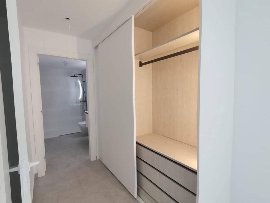 3 soverom Leilighet til salgs i Torrevieja med svømmebasseng garasje - € 300 000 (Ref: 9913963)