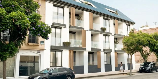 Apartamento de 2 habitaciones en Castillo Sohail, Fuengirola en venta con garaje - 372.000 € (Ref: 9913988)