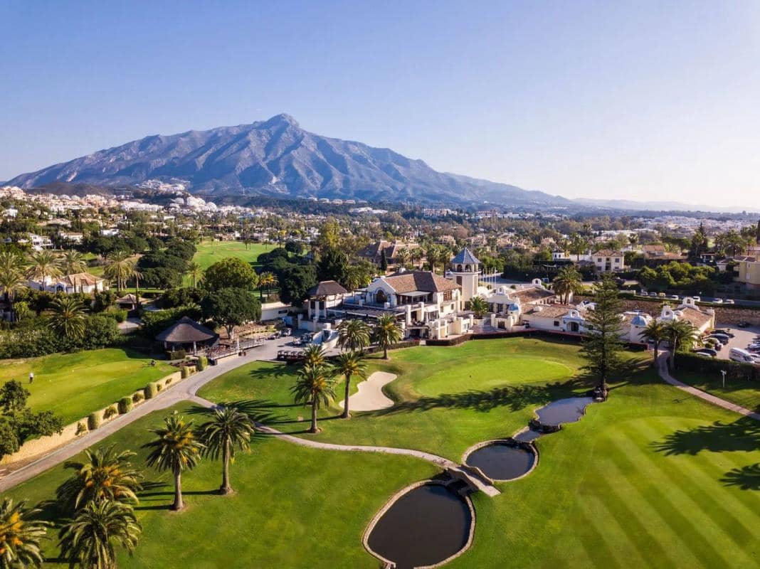 1 bedroom Apartment for sale in Marbella with pool garage - € 450,000 (Ref: 9914000)