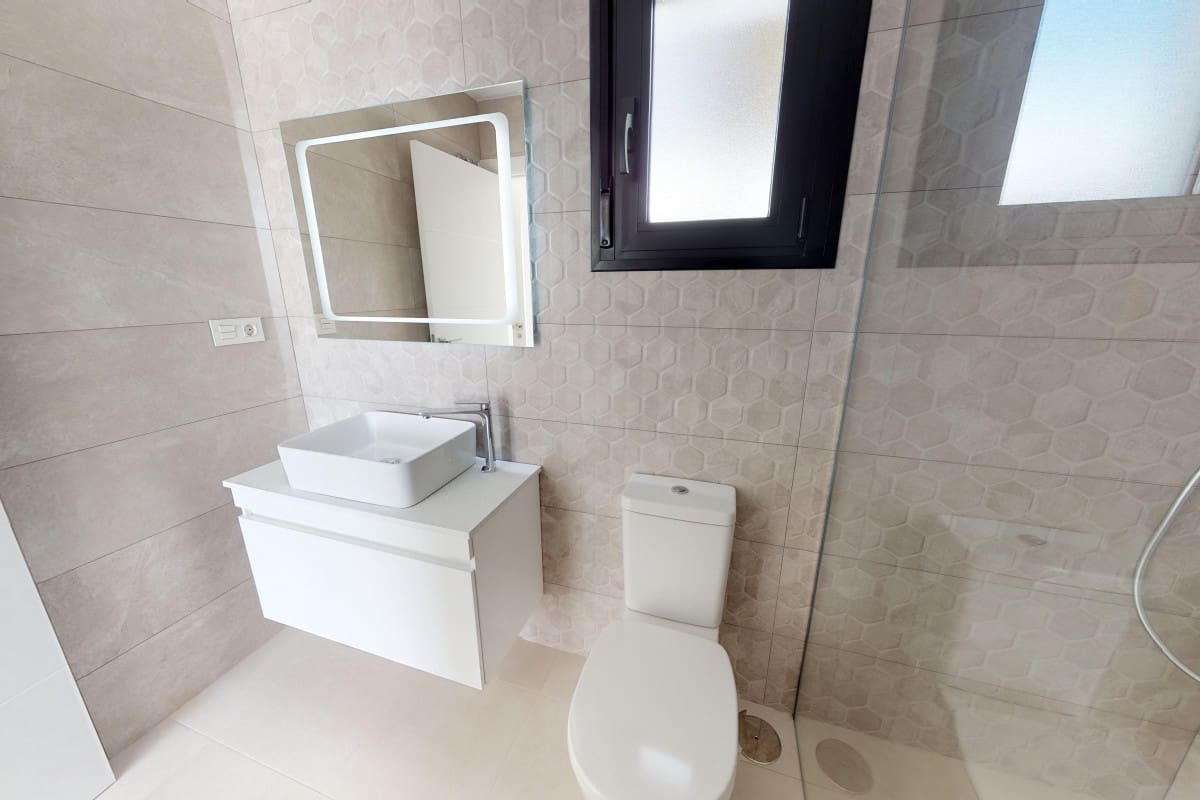 3 slaapkamer Villa te koop in San Pedro del Pinatar met zwembad - € 519.950 (Ref: 9914002)